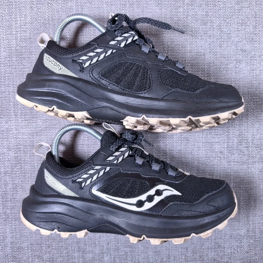 Saucony Excursion TR17 Womens 7.5 Black S10958-210 Trail Running Sneakers